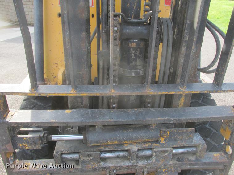 image for item DA8254 Caterpillar V50B forklift