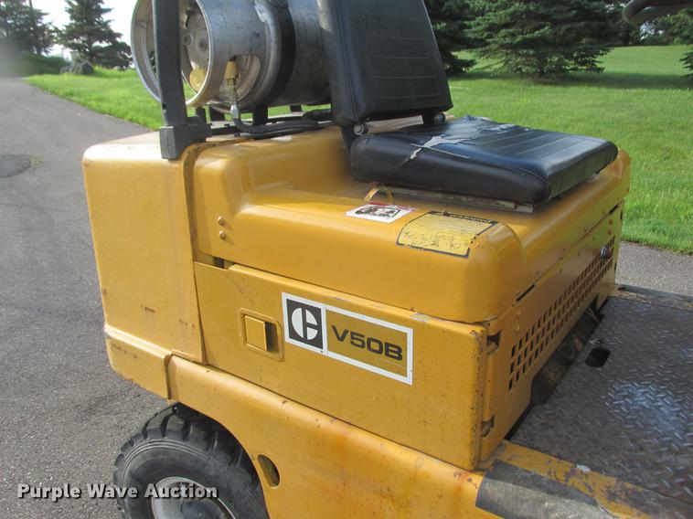 image for item DA8254 Caterpillar V50B forklift