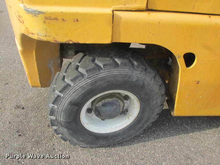 image for item DA8254 Caterpillar V50B forklift