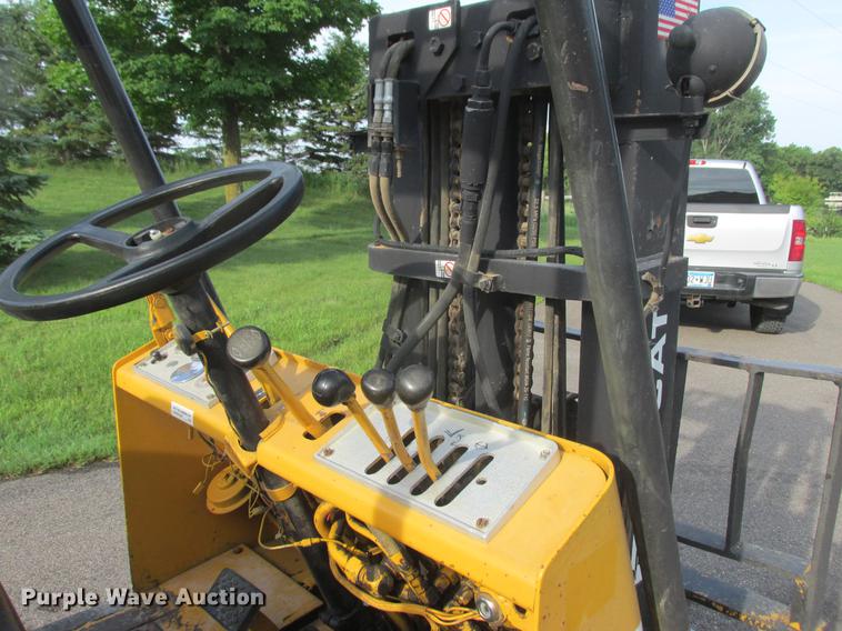 image for item DA8254 Caterpillar V50B forklift