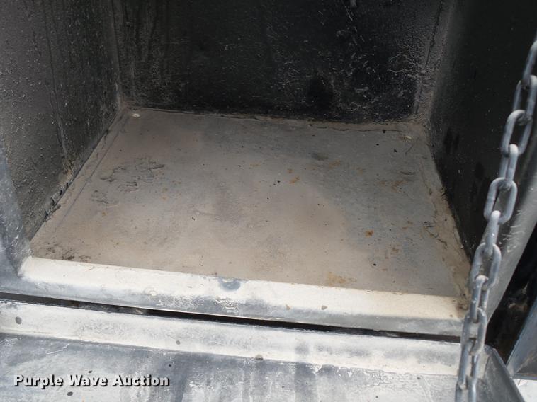 image for item DB7114 2004 Freightliner FL70 flatbed truck