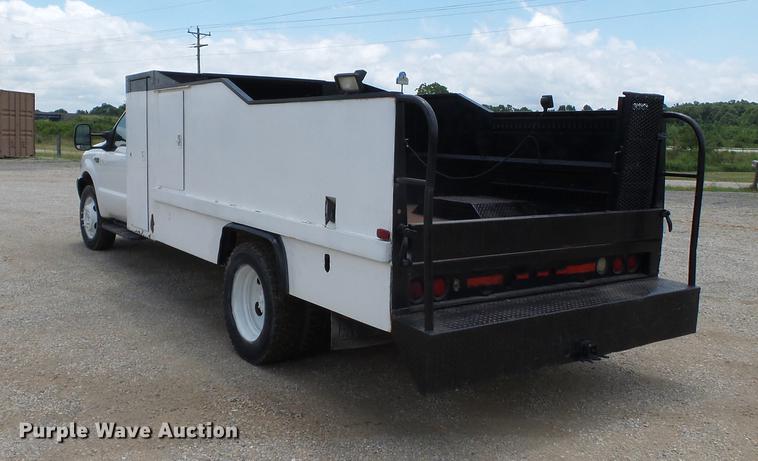 image for item DB7115 1999 Ford F550 Super Duty utility truck
