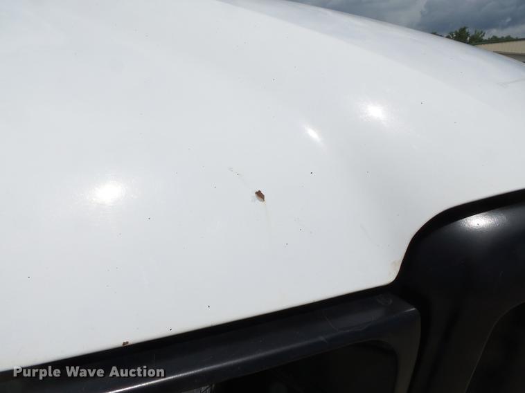 image for item DB7115 1999 Ford F550 Super Duty utility truck