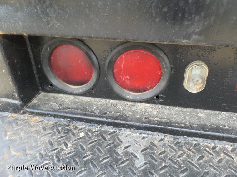 image for item DB7115 1999 Ford F550 Super Duty utility truck