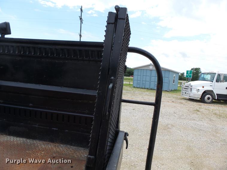 image for item DB7115 1999 Ford F550 Super Duty utility truck