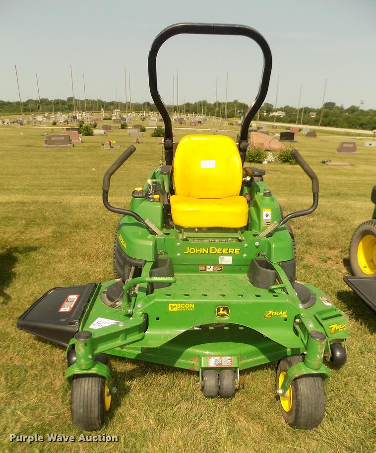 image for item DB8716 2012 John Deere Z920A ZTR lawn mower