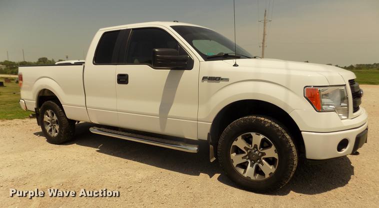 image for item DB8719 2013 Ford F150 STX SuperCab pickup truck