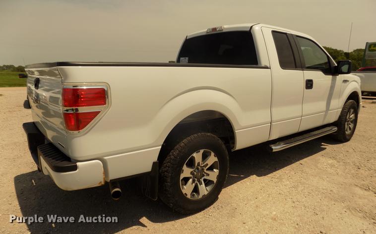 image for item DB8719 2013 Ford F150 STX SuperCab pickup truck