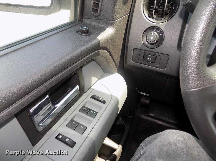 image for item DB8719 2013 Ford F150 STX SuperCab pickup truck