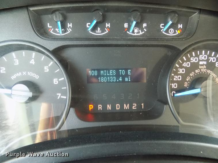 image for item DB8719 2013 Ford F150 STX SuperCab pickup truck