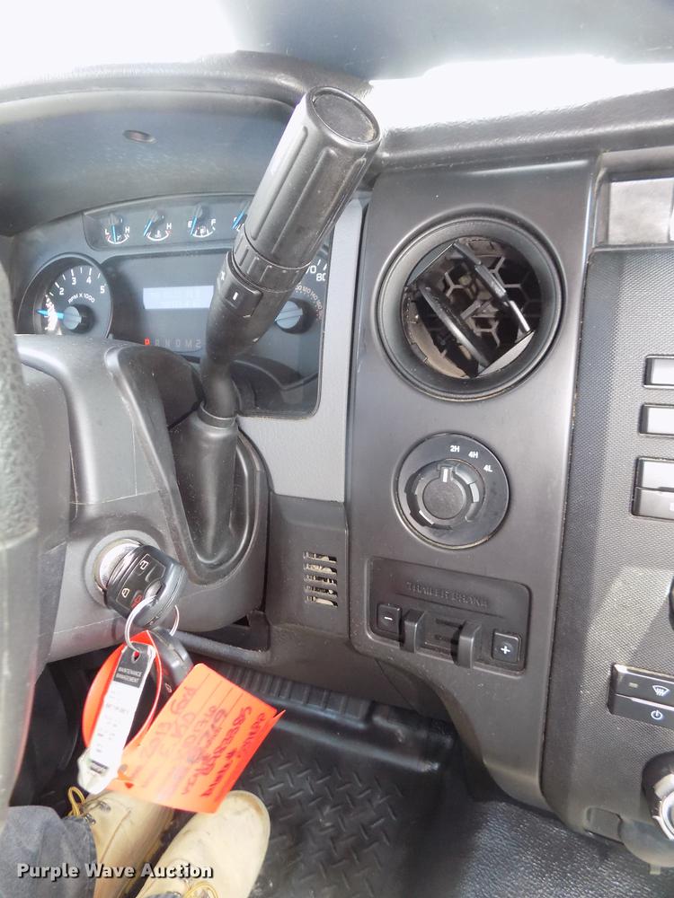 image for item DB8719 2013 Ford F150 STX SuperCab pickup truck