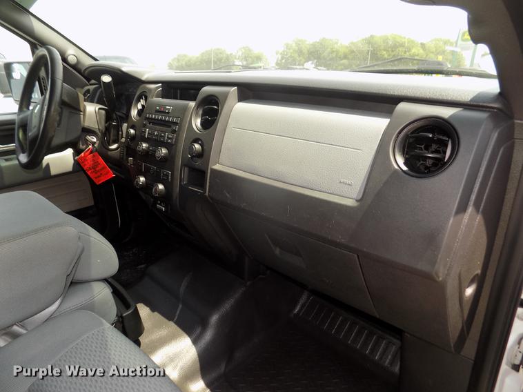 image for item DB8719 2013 Ford F150 STX SuperCab pickup truck