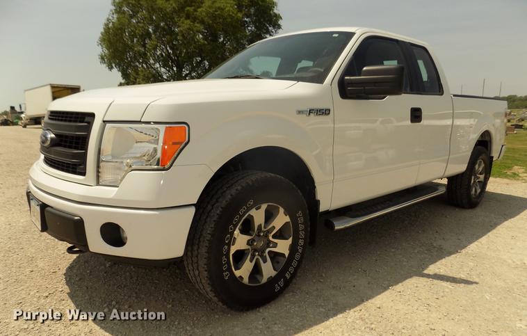 image for item DB8720 2013 Ford F150 STX SuperCab pickup truck