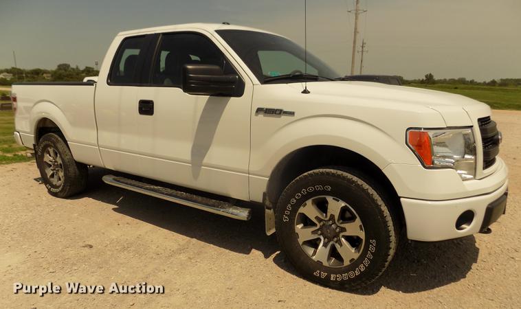 image for item DB8720 2013 Ford F150 STX SuperCab pickup truck