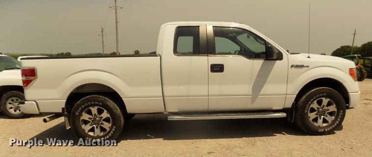 image for item DB8720 2013 Ford F150 STX SuperCab pickup truck
