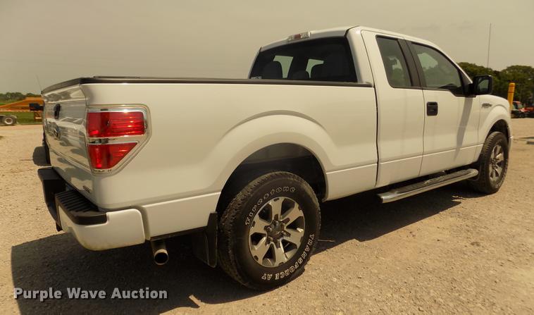 image for item DB8720 2013 Ford F150 STX SuperCab pickup truck