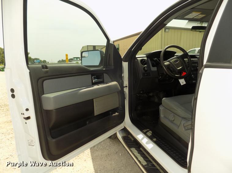 image for item DB8720 2013 Ford F150 STX SuperCab pickup truck