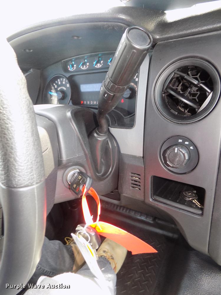 image for item DB8720 2013 Ford F150 STX SuperCab pickup truck