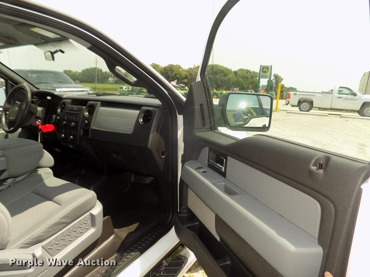 image for item DB8720 2013 Ford F150 STX SuperCab pickup truck