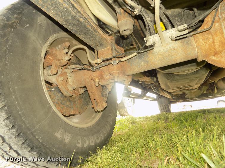 image for item DB8720 2013 Ford F150 STX SuperCab pickup truck