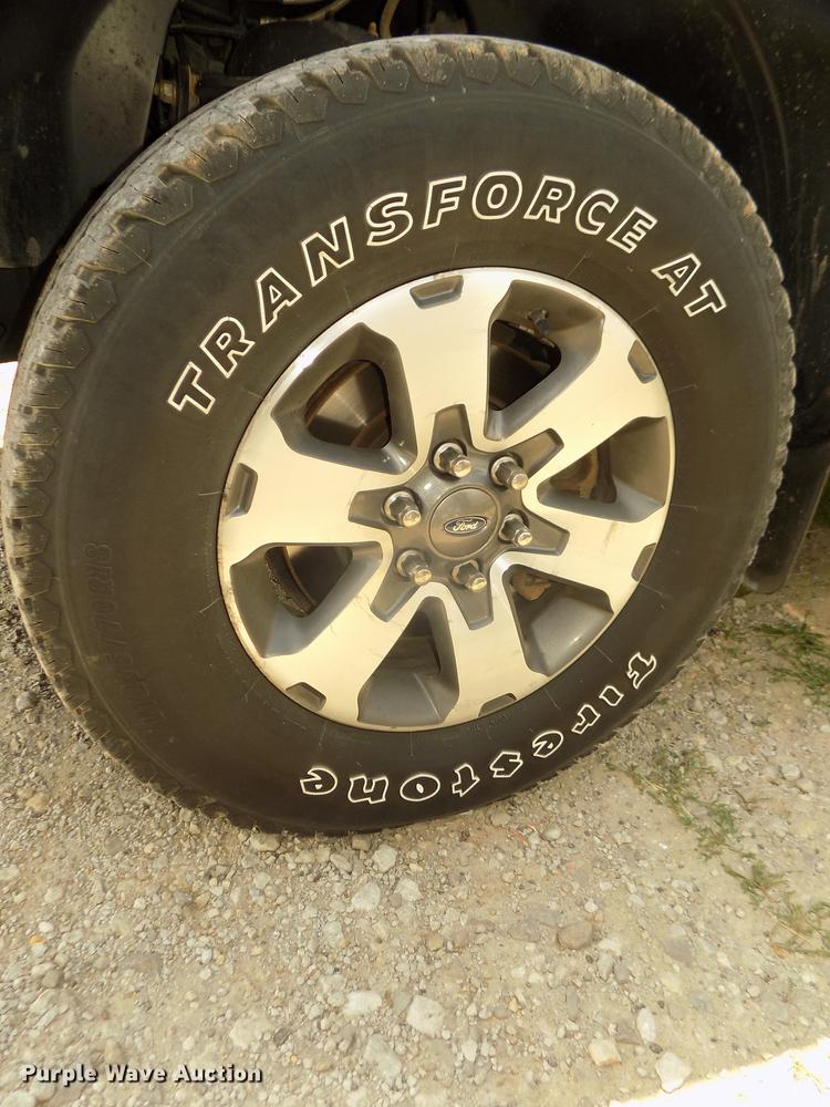 image for item DB8720 2013 Ford F150 STX SuperCab pickup truck