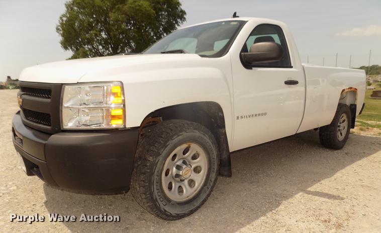 image for item DB8721 2009 Chevrolet Silverado 1500 pickup truck