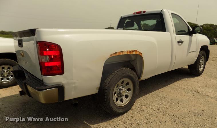 image for item DB8721 2009 Chevrolet Silverado 1500 pickup truck