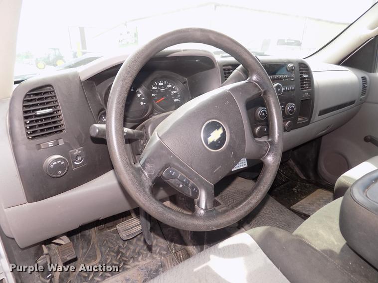 image for item DB8721 2009 Chevrolet Silverado 1500 pickup truck