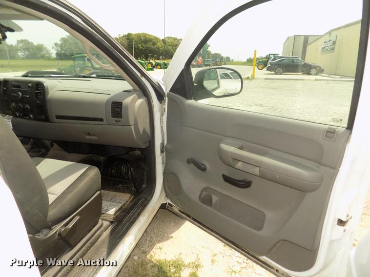 image for item DB8721 2009 Chevrolet Silverado 1500 pickup truck