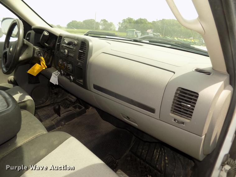image for item DB8721 2009 Chevrolet Silverado 1500 pickup truck