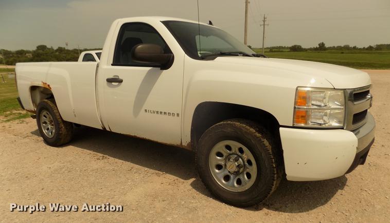 image for item DB8722 2008 Chevrolet Silverado 1500 pickup truck