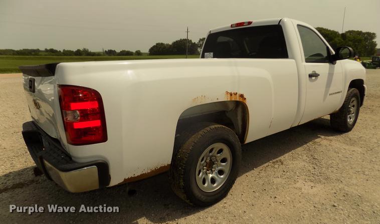 image for item DB8722 2008 Chevrolet Silverado 1500 pickup truck