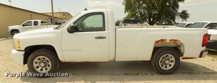 image for item DB8722 2008 Chevrolet Silverado 1500 pickup truck