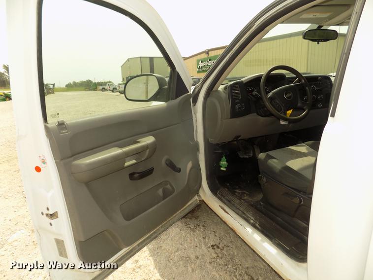 image for item DB8722 2008 Chevrolet Silverado 1500 pickup truck