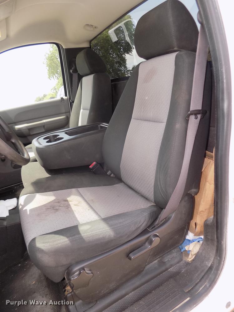 image for item DB8722 2008 Chevrolet Silverado 1500 pickup truck