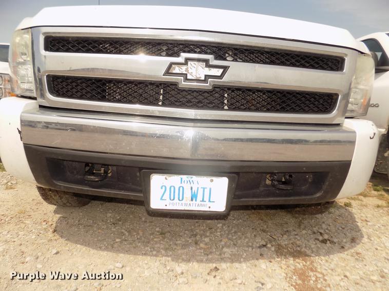 image for item DB8722 2008 Chevrolet Silverado 1500 pickup truck