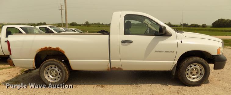 image for item DB8723 2005 Dodge Ram 1500 pickup truck