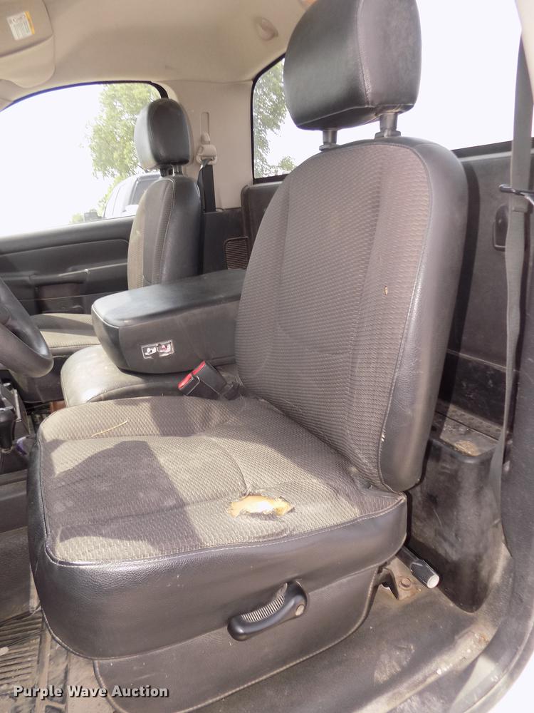 image for item DB8723 2005 Dodge Ram 1500 pickup truck