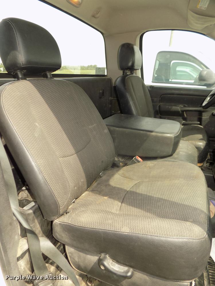 image for item DB8723 2005 Dodge Ram 1500 pickup truck