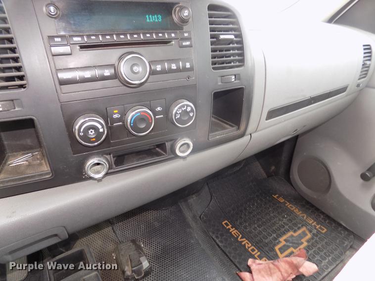 image for item DB8724 2008 Chevrolet Silverado 2500HD pickup truck