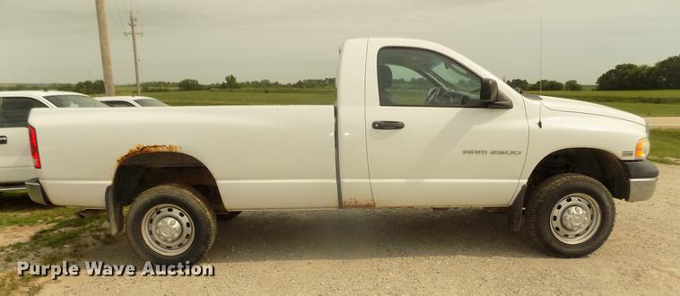 image for item DB8725 2004 Dodge Ram 2500 pickup truck