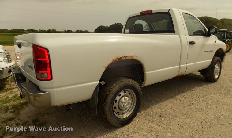 image for item DB8725 2004 Dodge Ram 2500 pickup truck