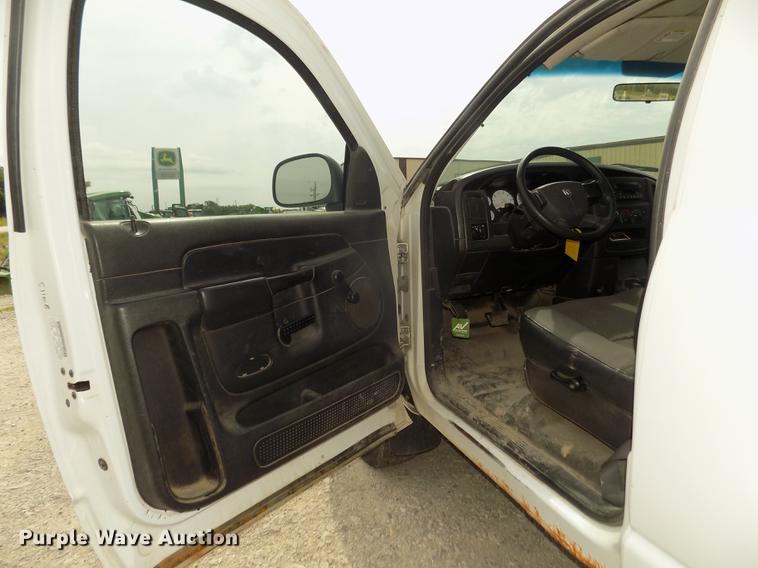 image for item DB8725 2004 Dodge Ram 2500 pickup truck