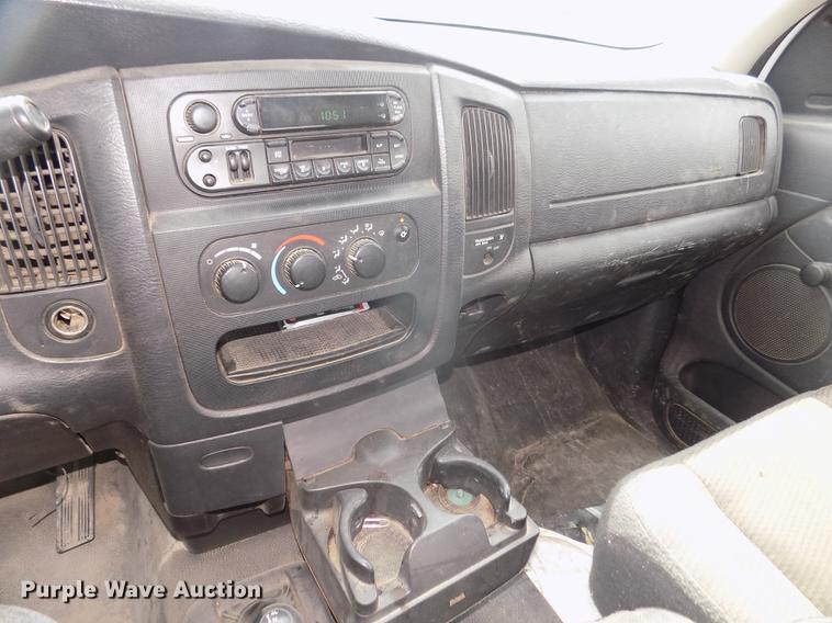 image for item DB8725 2004 Dodge Ram 2500 pickup truck