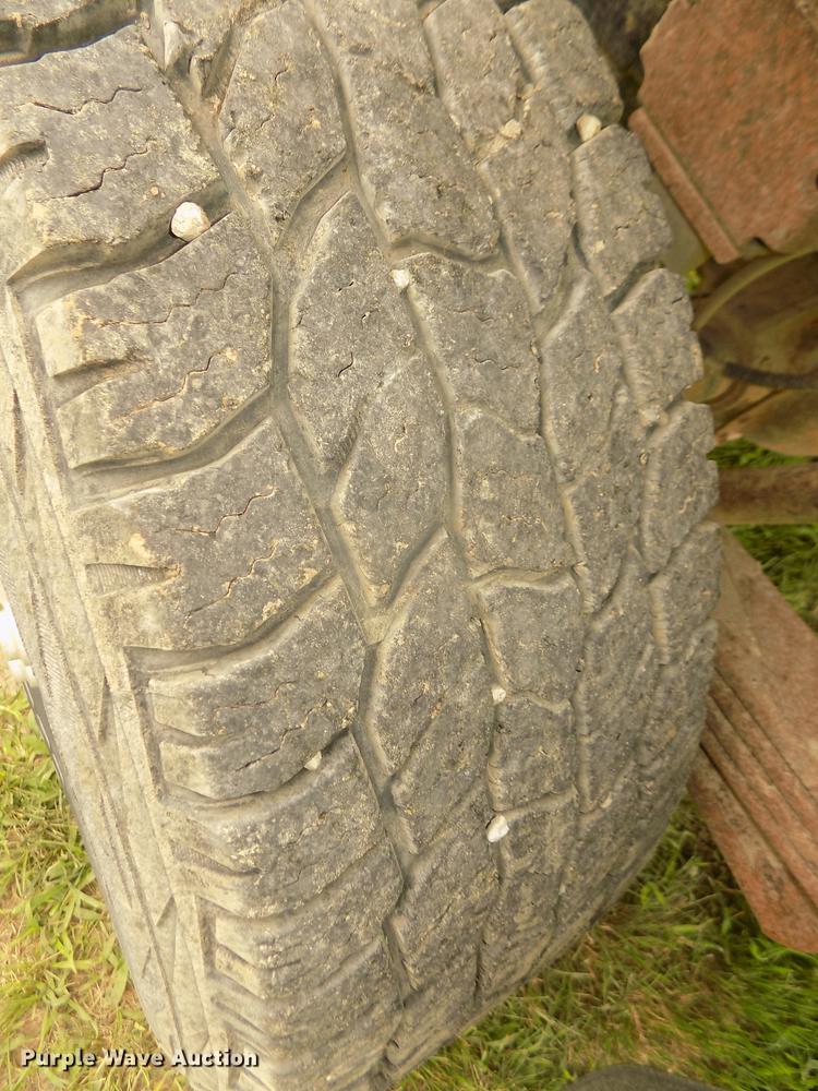 image for item DB8725 2004 Dodge Ram 2500 pickup truck