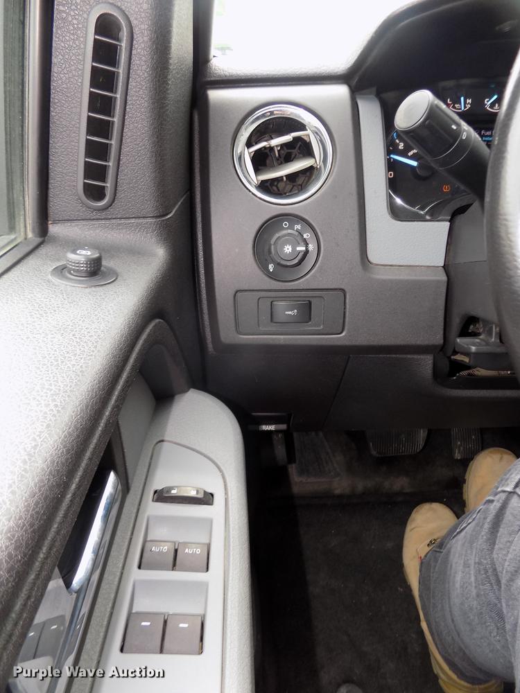 image for item DB8726 2012 Ford F150 XLT SuperCab pickup truck