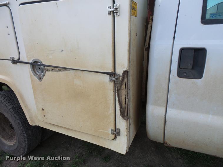 image for item DC4718 2001 Ford F350 Super Duty utility bed pickup truck with Jessen pump hoist