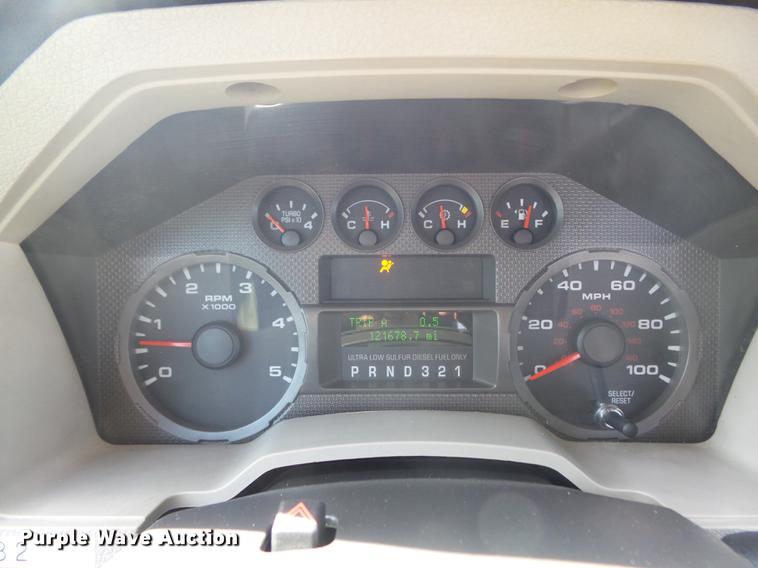 image for item DC7250 2009 Ford F450 Super Duty XLT truck cab and chassis