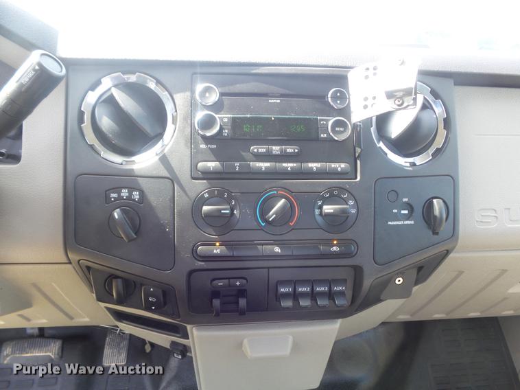 image for item DC7250 2009 Ford F450 Super Duty XLT truck cab and chassis