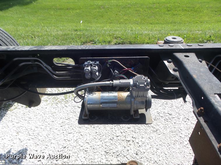 image for item DC7250 2009 Ford F450 Super Duty XLT truck cab and chassis